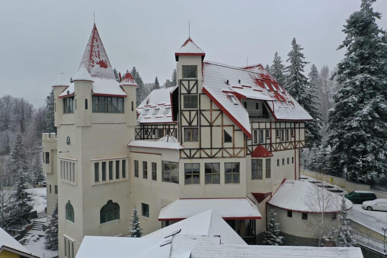 Hotel House Of Dracula